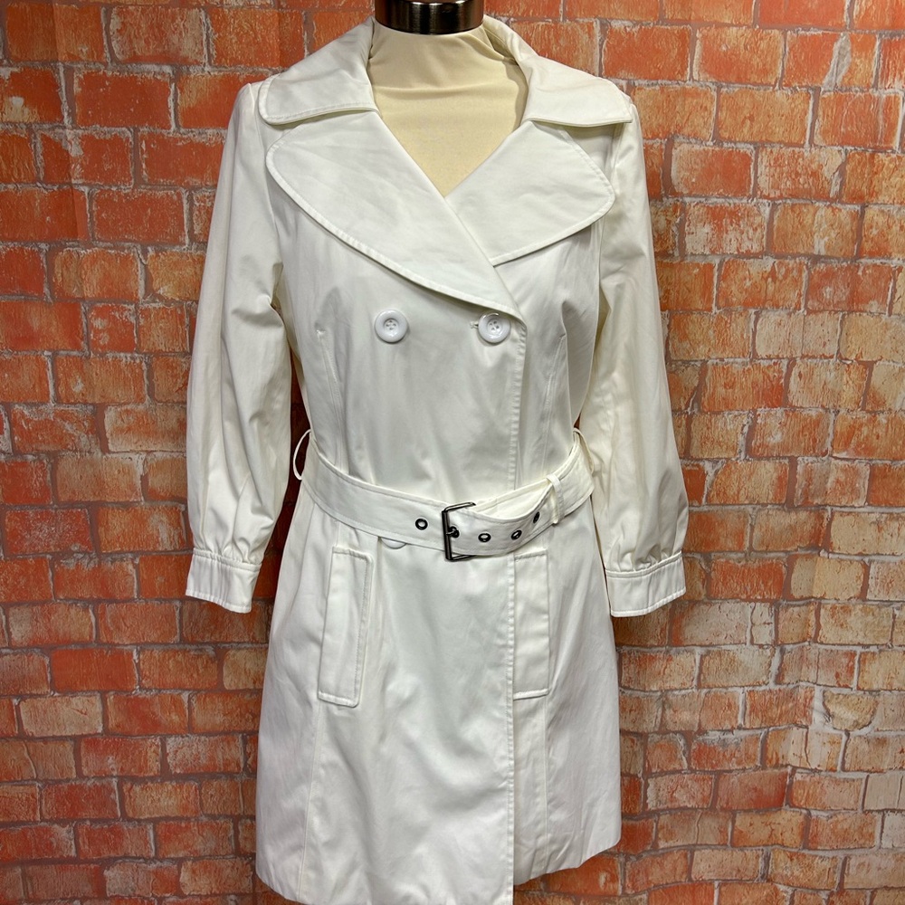 Dana Buchman White Lightweight Trench Coat